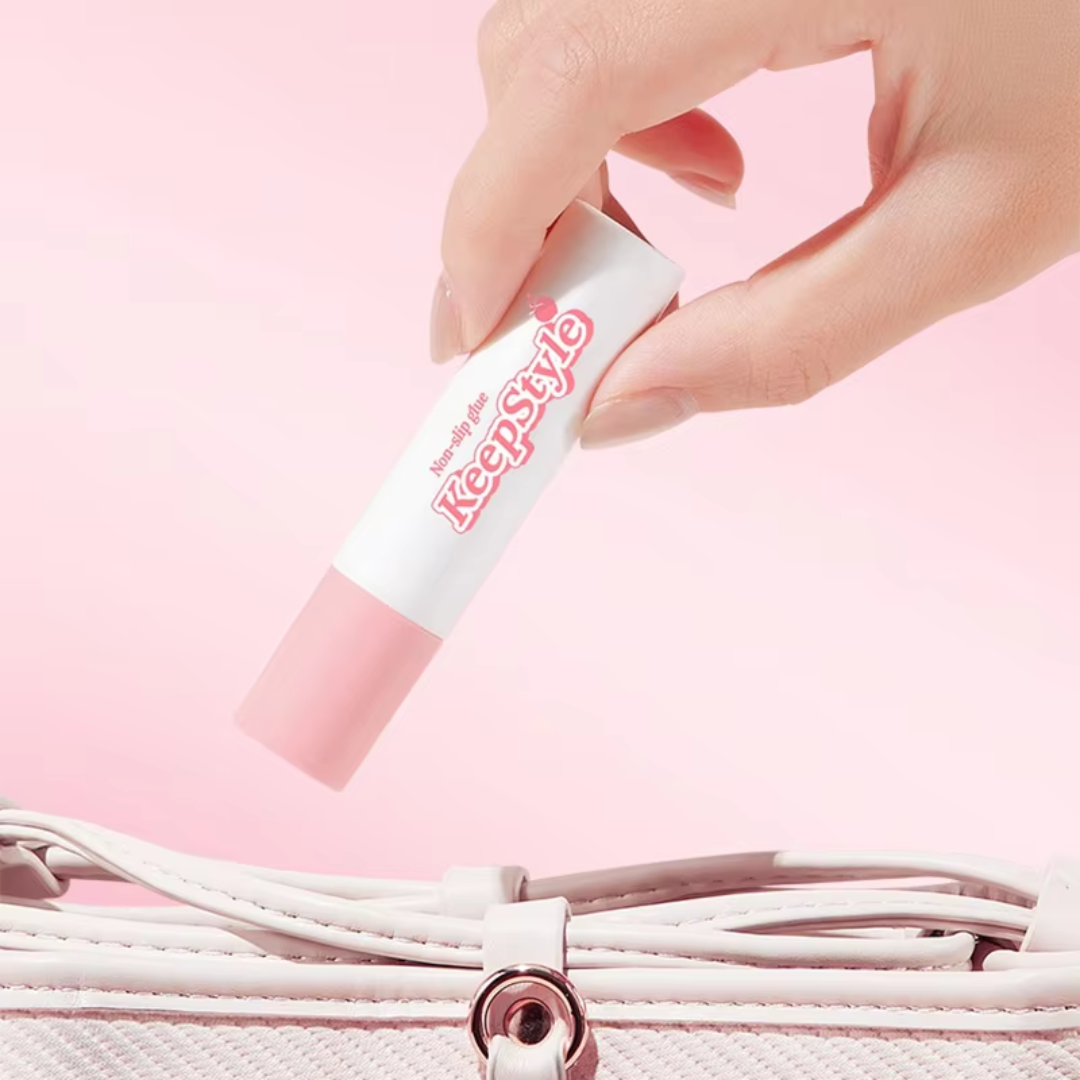 KeepStyle™ - Anti-Rutsch-Kleber für Kleidung (1+1 GRATIS)