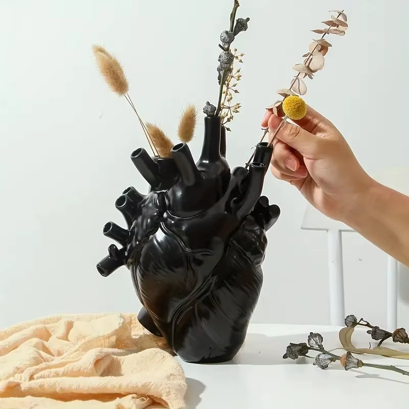 HeartBloom™ – Herzförmige Vase