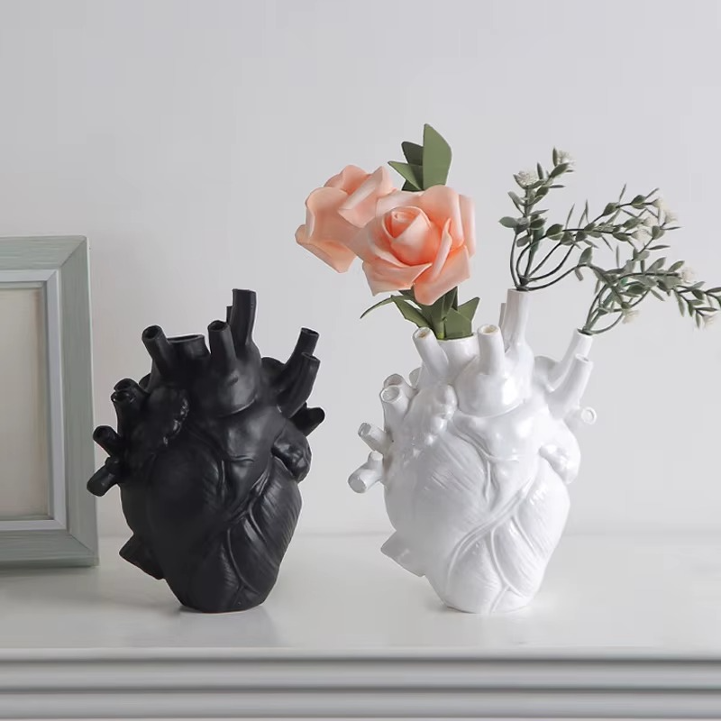HeartBloom™ – Herzförmige Vase